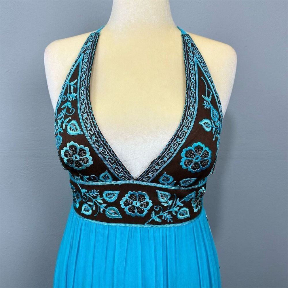 Jovani Dolce Embroidered Maxi Dress Blue Size 10 Silk Halter Plunge V Backless‎